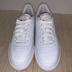Reebok Women’s 9.5  White Leather Lace Up Low-Top Classic Club C 85 Sneakers Y2k